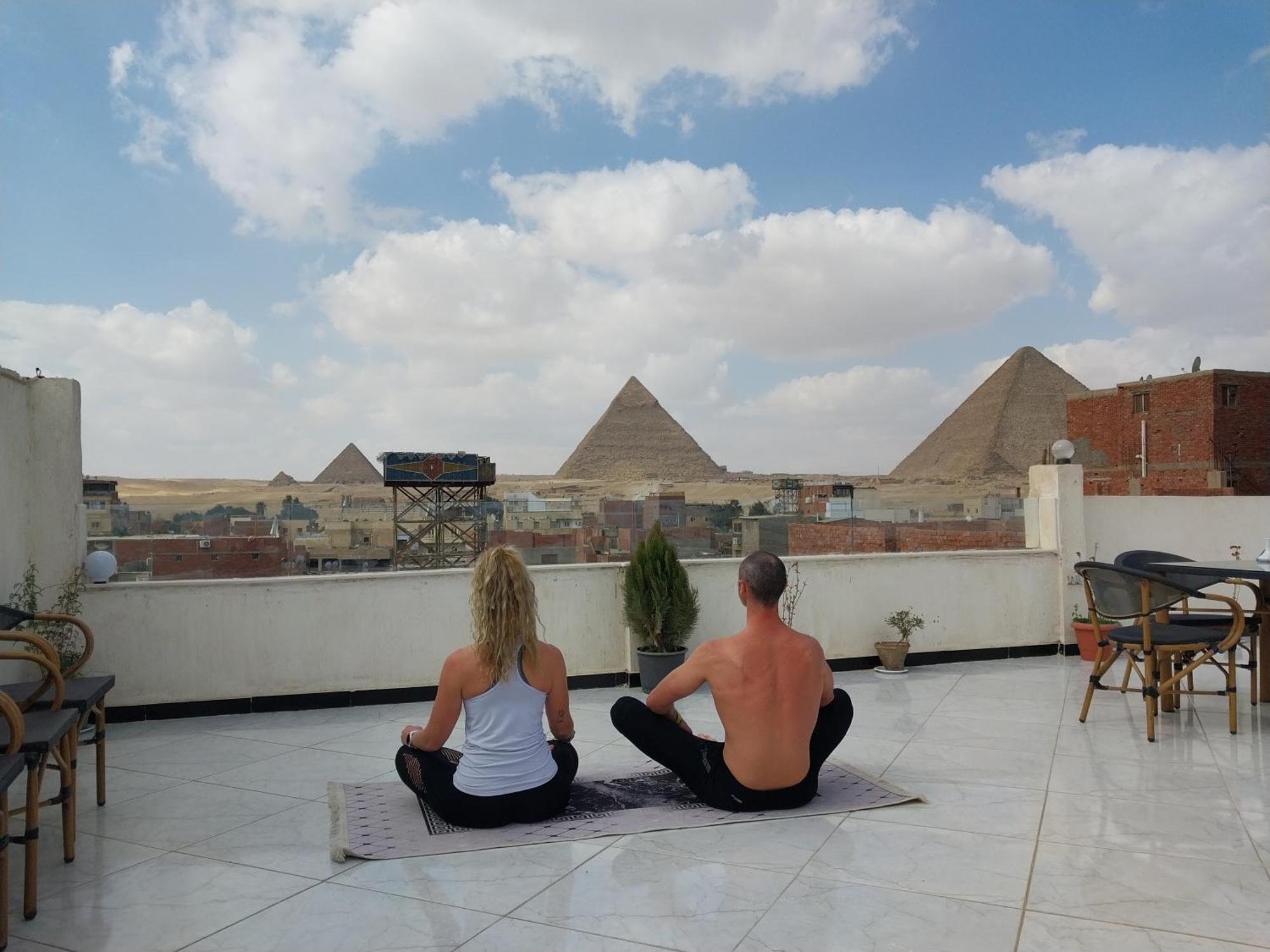 Eagles Pyramids View 호텔 Kafret el-Gabal 외부 사진