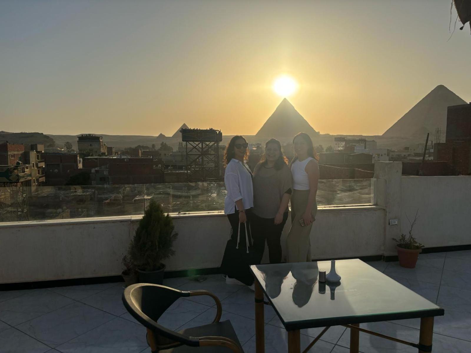 Eagles Pyramids View 호텔 Kafret el-Gabal 외부 사진